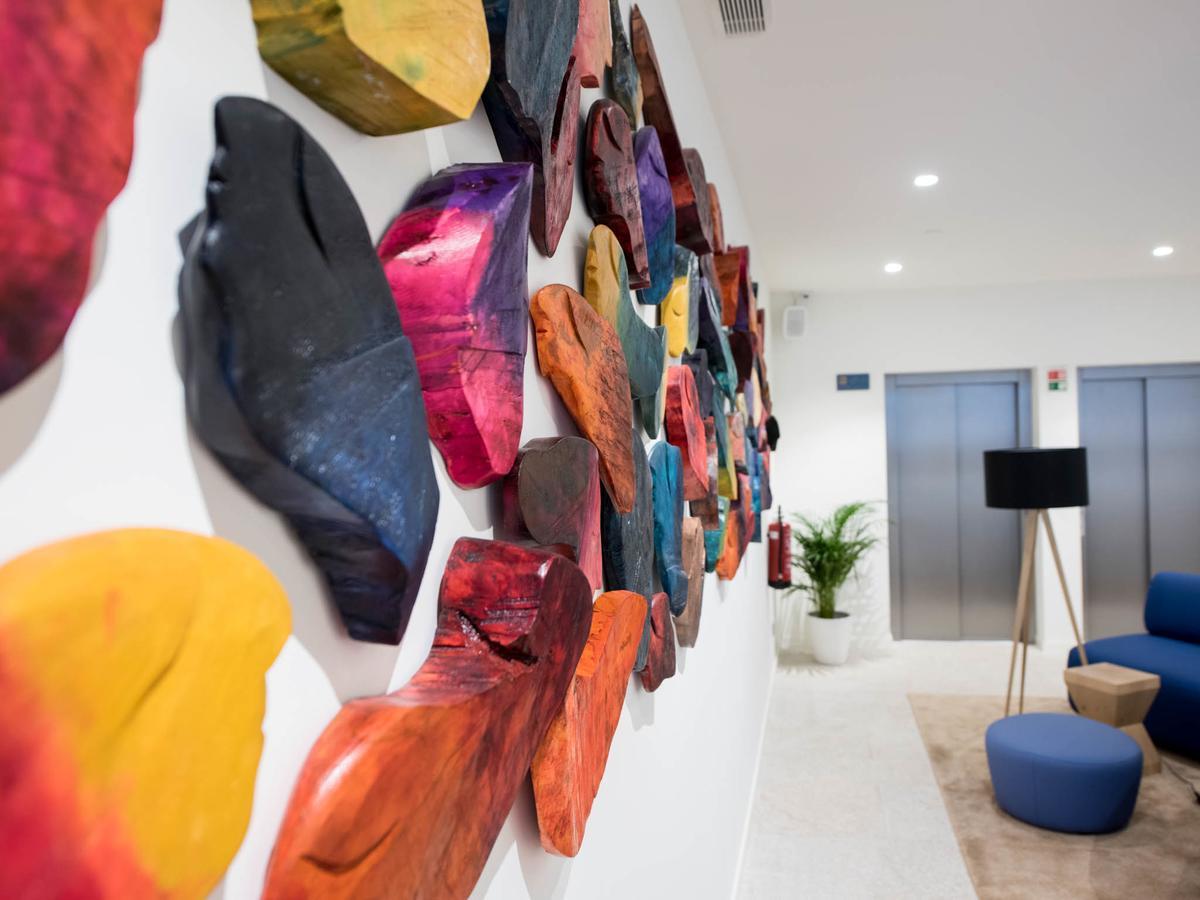 Bluesock Hostels Porto Exterior foto The lobby of the new building